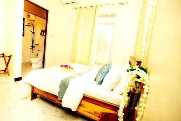 Safi House Bed and Breakfast Boma la Ngombe Eksteriør billede