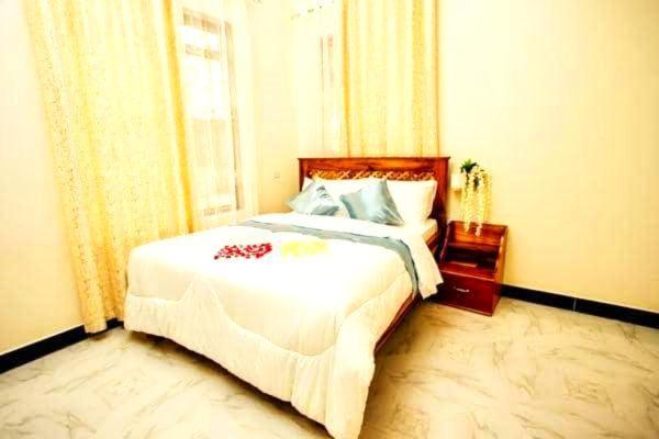 Safi House Bed and Breakfast Boma la Ngombe Eksteriør billede