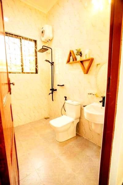 Safi House Bed and Breakfast Boma la Ngombe Eksteriør billede